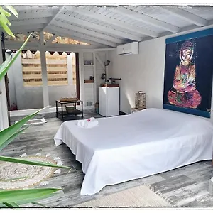 Guest house La D'artiste Cul de Sac